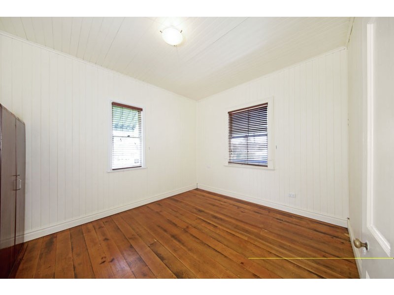 182 Jellicoe Street, Newtown QLD 4350