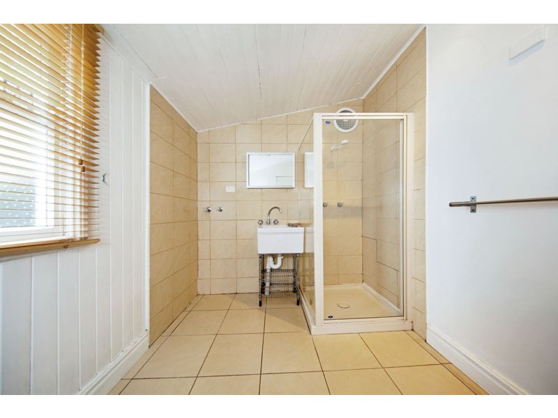 182 Jellicoe Street, Newtown QLD 4350