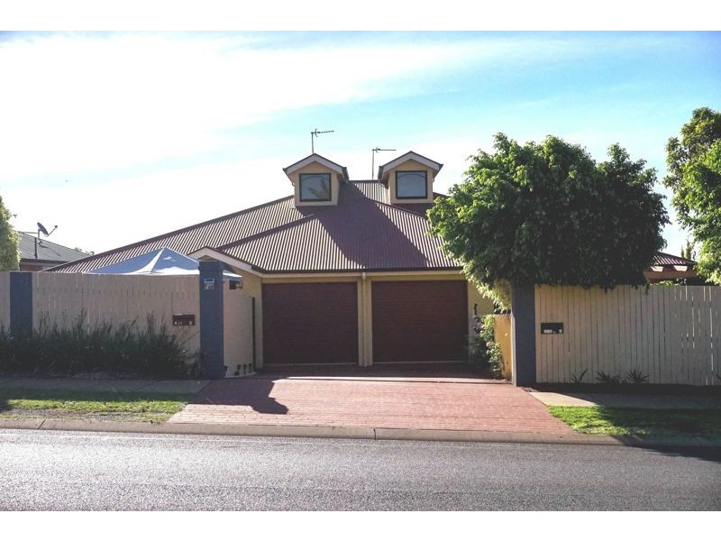 1/431 Hume Street, Kearneys Spring QLD 4350