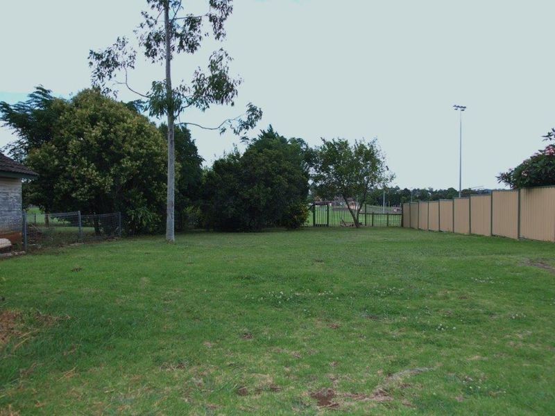 37 Dalmeny Street, Wilsonton QLD 4350
