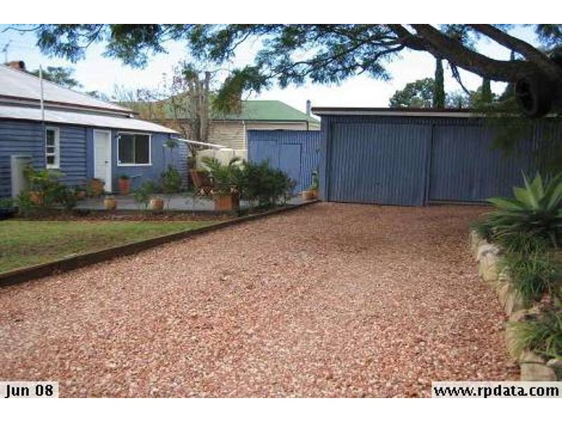 182 Jellicoe Street, Newtown QLD 4350