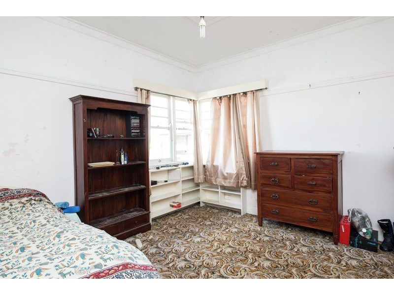 361 West Street, Harristown QLD 4350