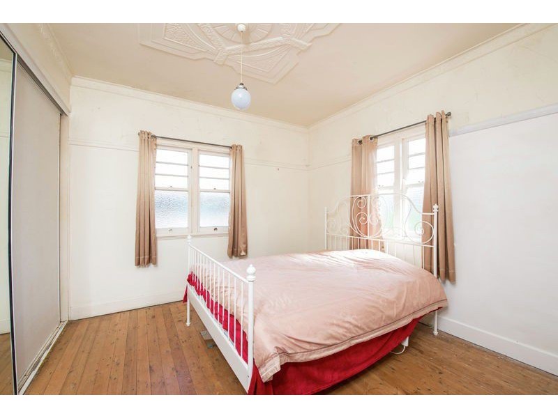 361 West Street, Harristown QLD 4350