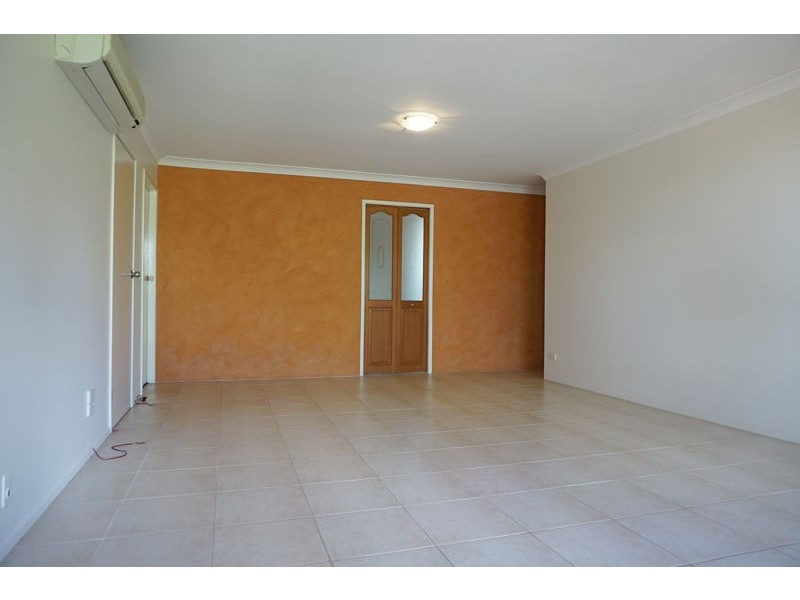 2/15 Lemway Avenue, Kearneys Spring QLD 4350