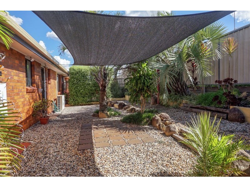 2/15 Lemway Avenue, Kearneys Spring QLD 4350