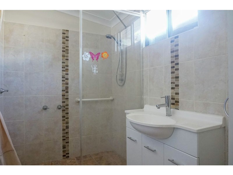 33 Albert Street, Newtown QLD 4350