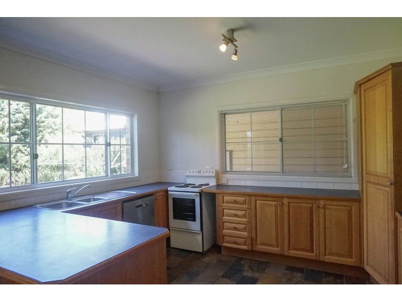 9 Flamingo Road, Highfields QLD 4352