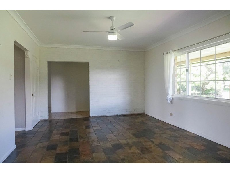 9 Flamingo Road, Highfields QLD 4352