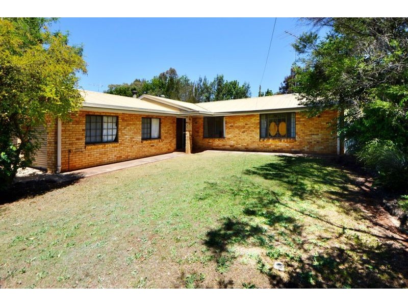 12 Bamboo Court, Darling Heights QLD 4350