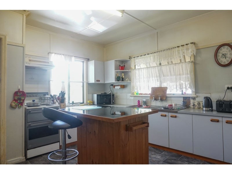31 Joyce Street, South Toowoomba QLD 4350