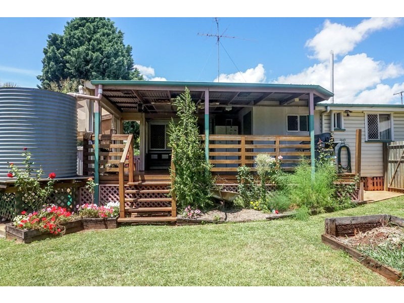 31 Joyce Street, South Toowoomba QLD 4350