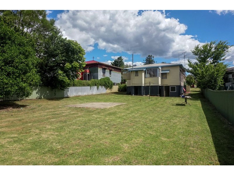 3 Kelfield Street, North Toowoomba QLD 4350