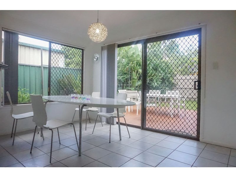 5 Talinga Street, Mount Lofty QLD 4350