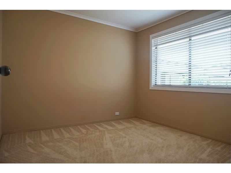 7/2 Benjamin Street, Mount Lofty QLD 4350