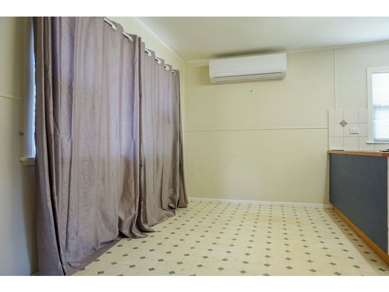 315 Tor Street, Wilsonton QLD 4350