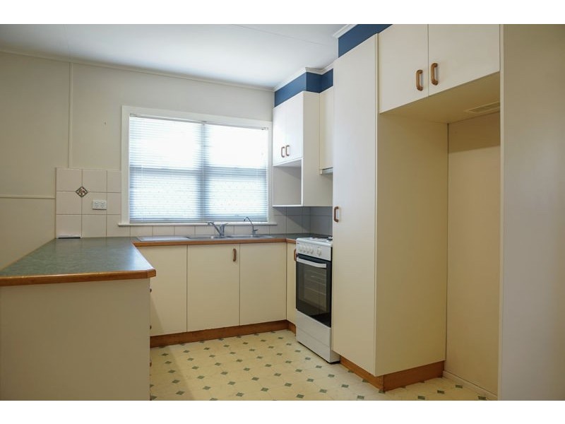 315 Tor Street, Wilsonton QLD 4350