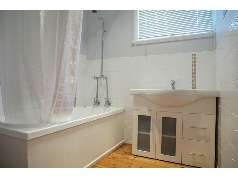 315 Tor Street, Wilsonton QLD 4350