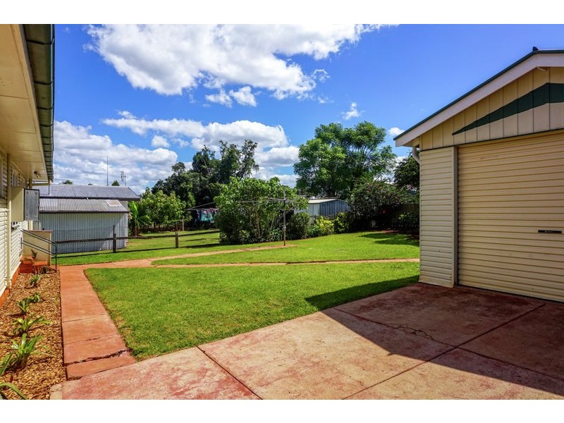 315 Tor Street, Wilsonton QLD 4350