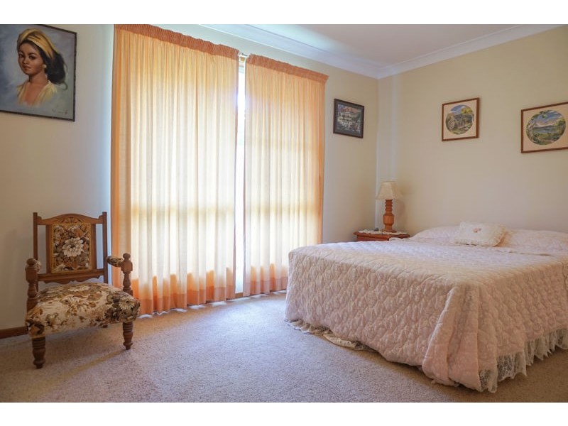 Centenary Heights QLD 4350