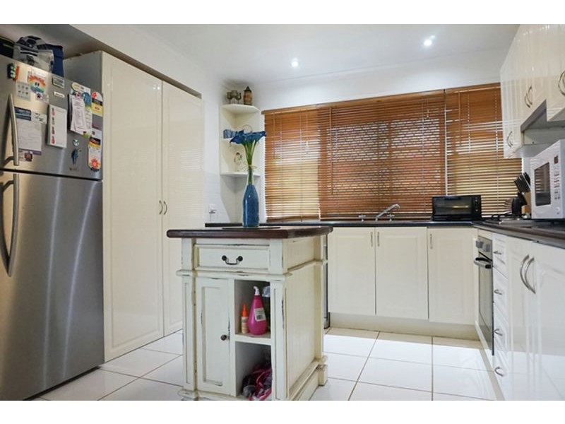37 Champagne Crescent, Wilsonton Heights QLD 4350