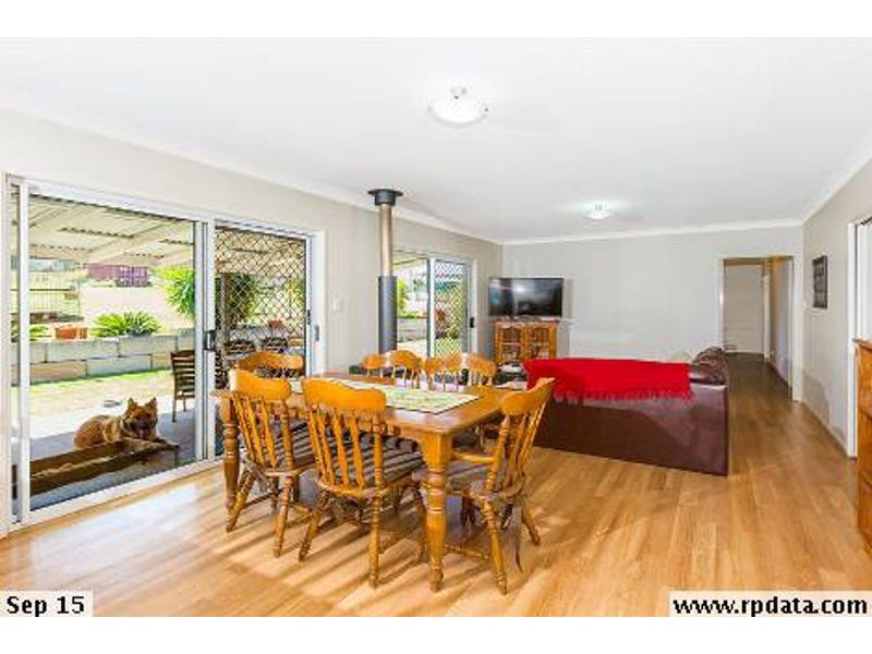 9 Commonwealth Crescent, Gowrie Junction QLD 4352