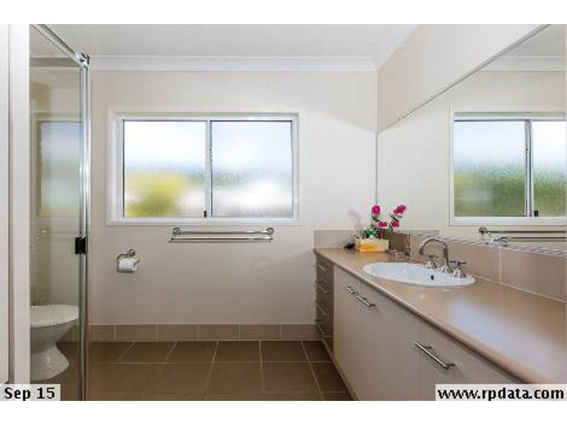 9 Commonwealth Crescent, Gowrie Junction QLD 4352