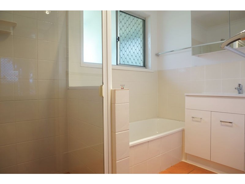 40 Arabian Street, Harristown QLD 4350