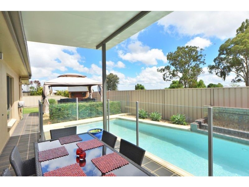 2 Prospect Terrace, Highfields QLD 4352