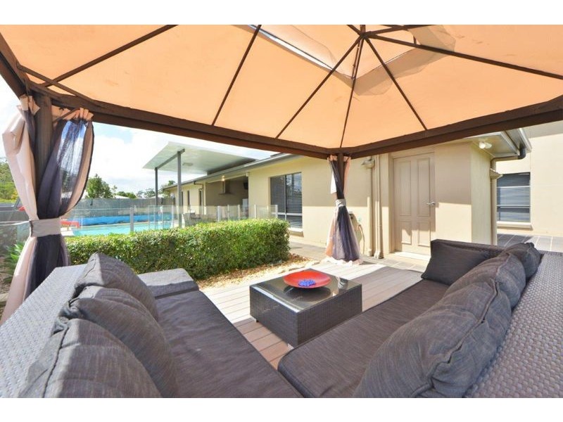 2 Prospect Terrace, Highfields QLD 4352