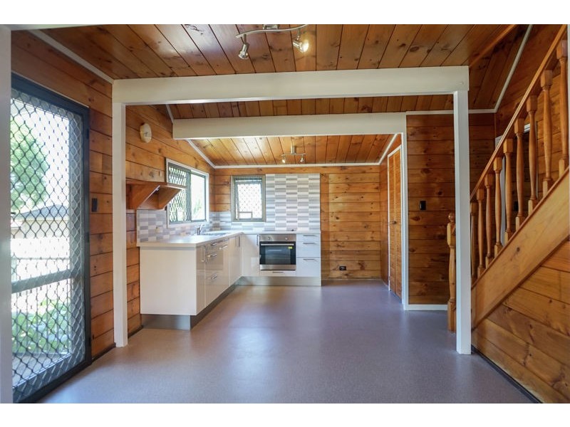 4 Wessex Street, Harristown QLD 4350