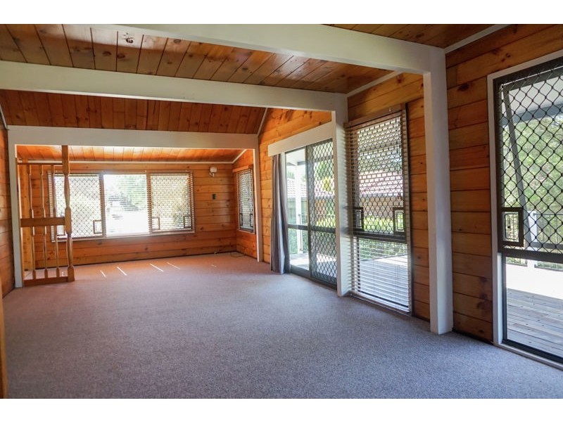 4 Wessex Street, Harristown QLD 4350