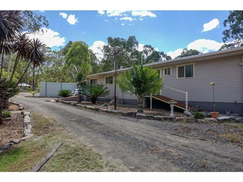 Upper Lockyer QLD 4352