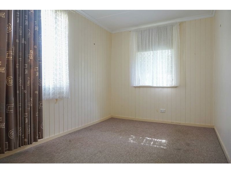 9 Clairmont Street, Newtown QLD 4350