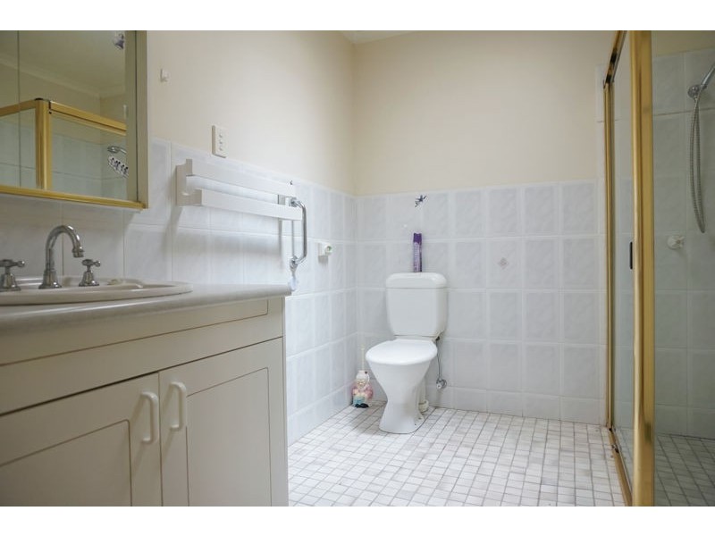 13/35 Glenfield Court, Middle Ridge QLD 4350