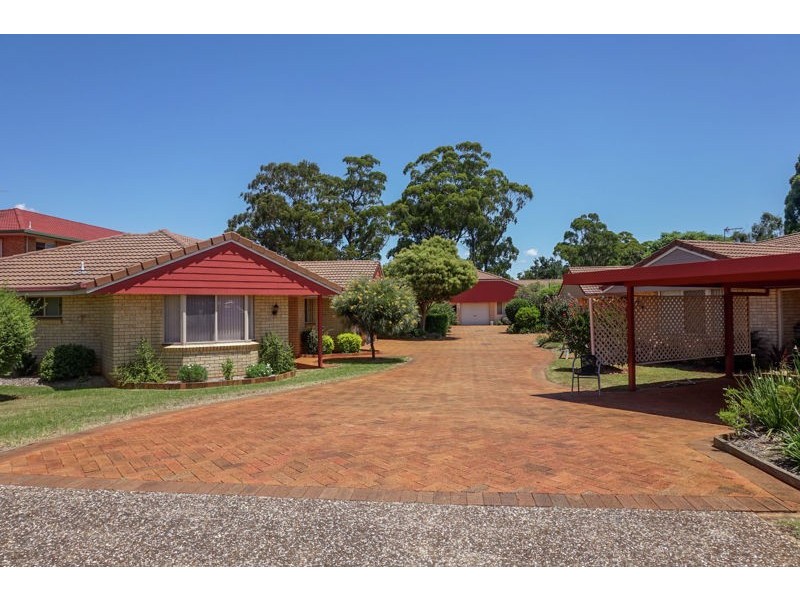 13/35 Glenfield Court, Middle Ridge QLD 4350