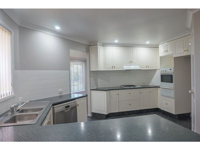 1 Swartz Street, Kearneys Spring QLD 4350