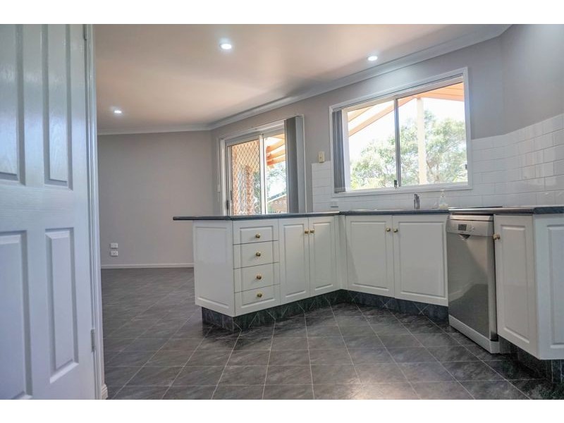 1 Swartz Street, Kearneys Spring QLD 4350