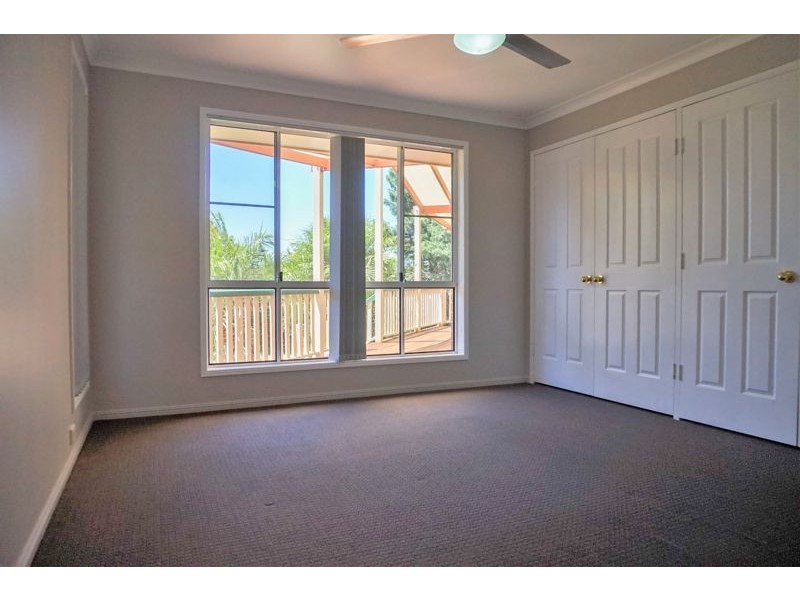 1 Swartz Street, Kearneys Spring QLD 4350