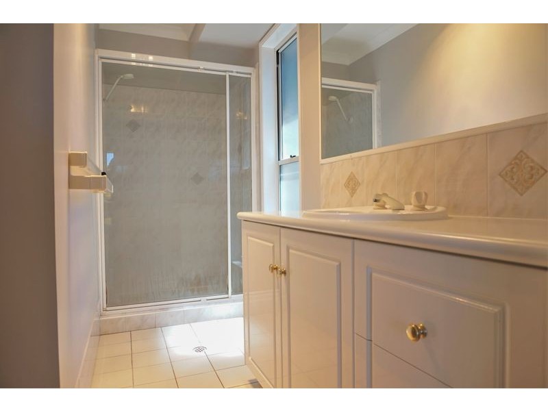 1 Swartz Street, Kearneys Spring QLD 4350