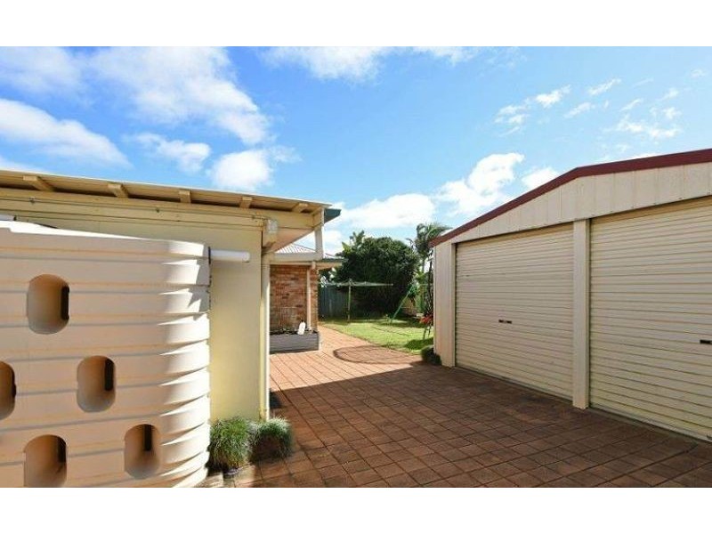 6 Biscay Crescent, Glenvale QLD 4350