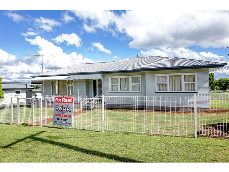 2 Druce Street, Wilsonton QLD 4350