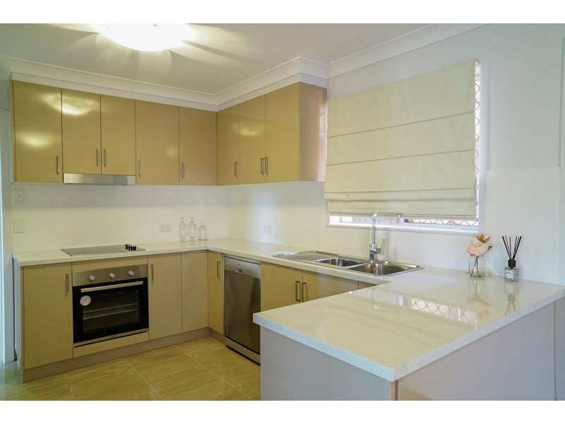 3 Greenbury Street, Rockville QLD 4350