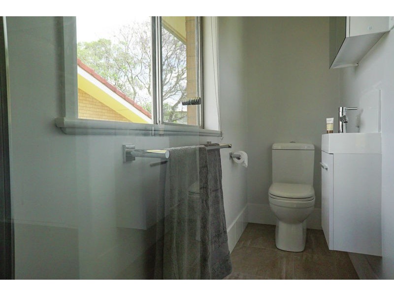 3 Greenbury Street, Rockville QLD 4350