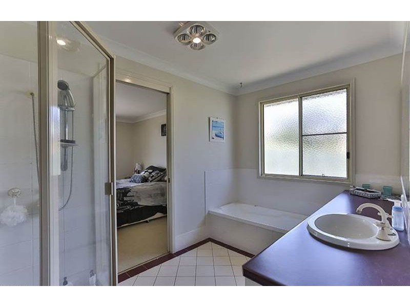 7 Schloss Court, Westbrook QLD 4350