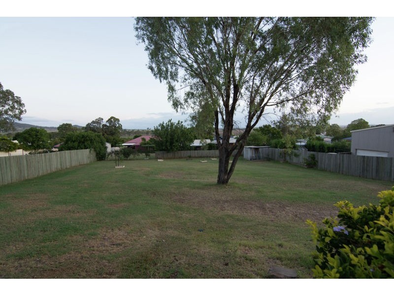 7 Schloss Court, Westbrook QLD 4350