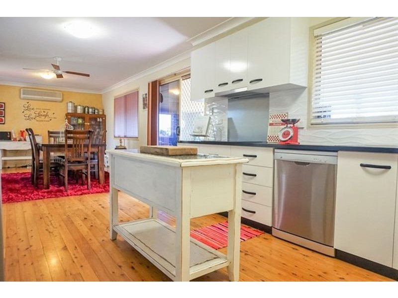 14 Highview Street, Meringandan West QLD 4352