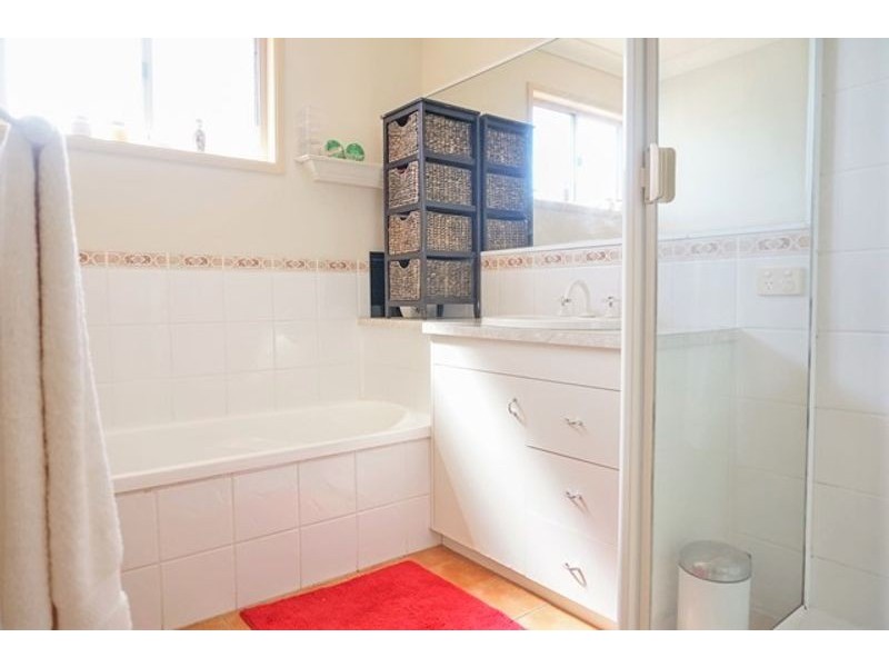 14 Highview Street, Meringandan West QLD 4352