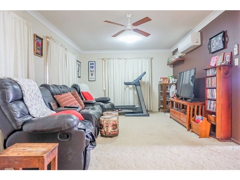14 Highview Street, Meringandan West QLD 4352