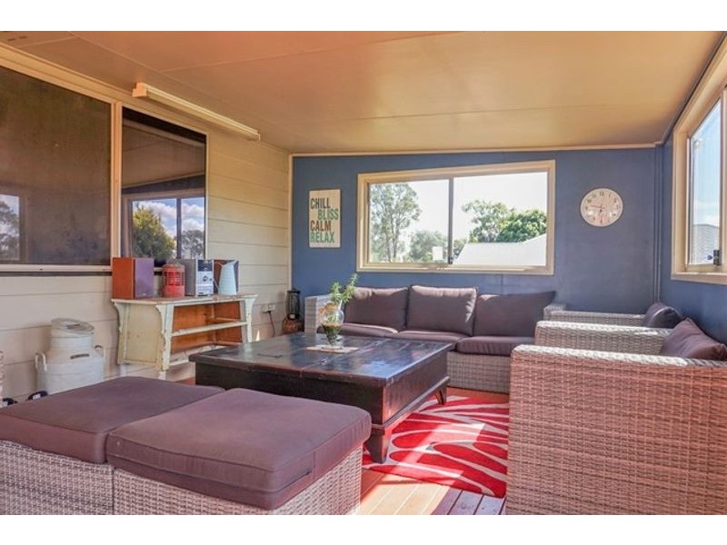 14 Highview Street, Meringandan West QLD 4352