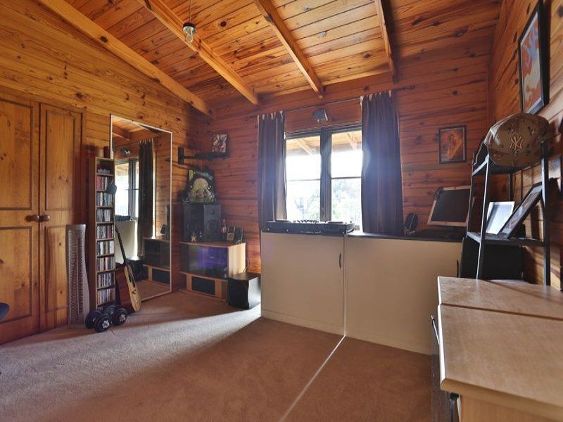 2 Pamela Street, Darling Heights QLD 4350